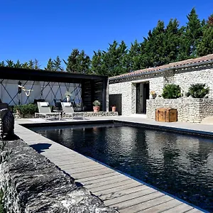 La 4*, Gordes France